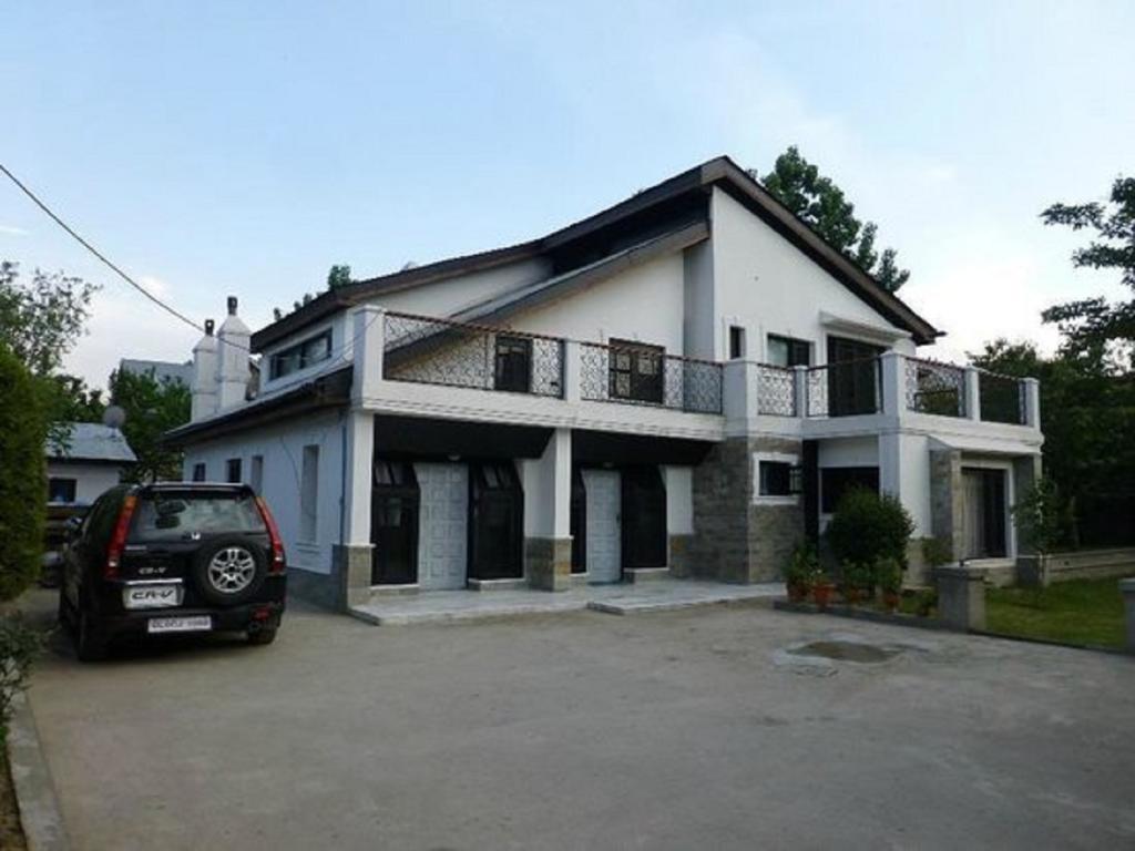Jeelani Guest House Srīnagar Buitenkant foto